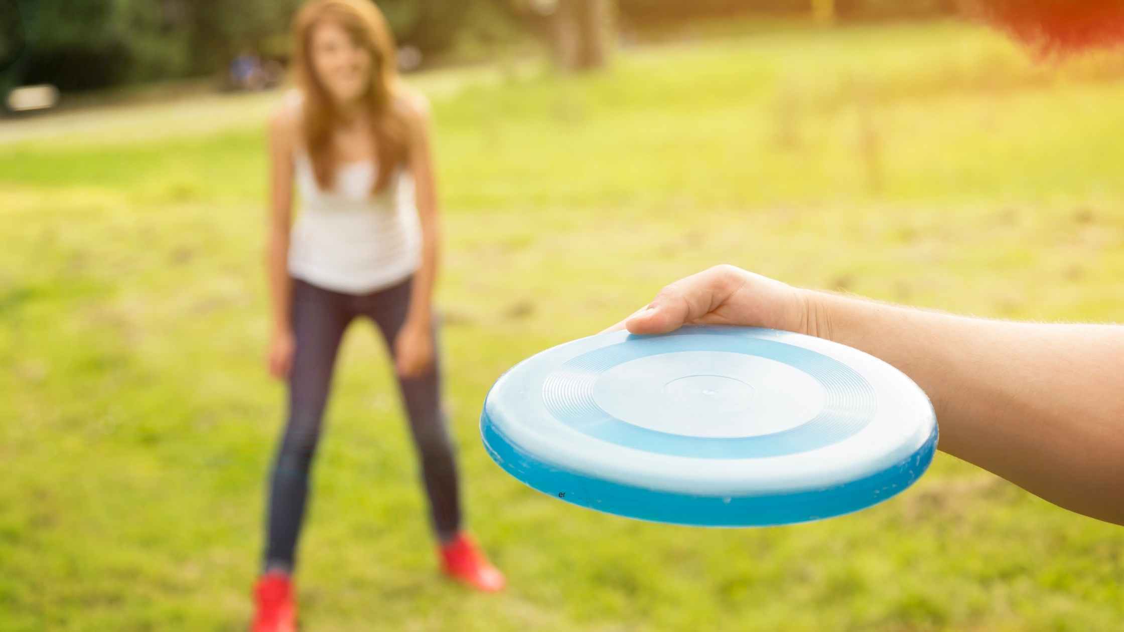 Lee más sobre el artículo Jueves 13 de Enero de 2022 | Matutina para | Adolescentes | Se inventa el Frisbee [disco volador]